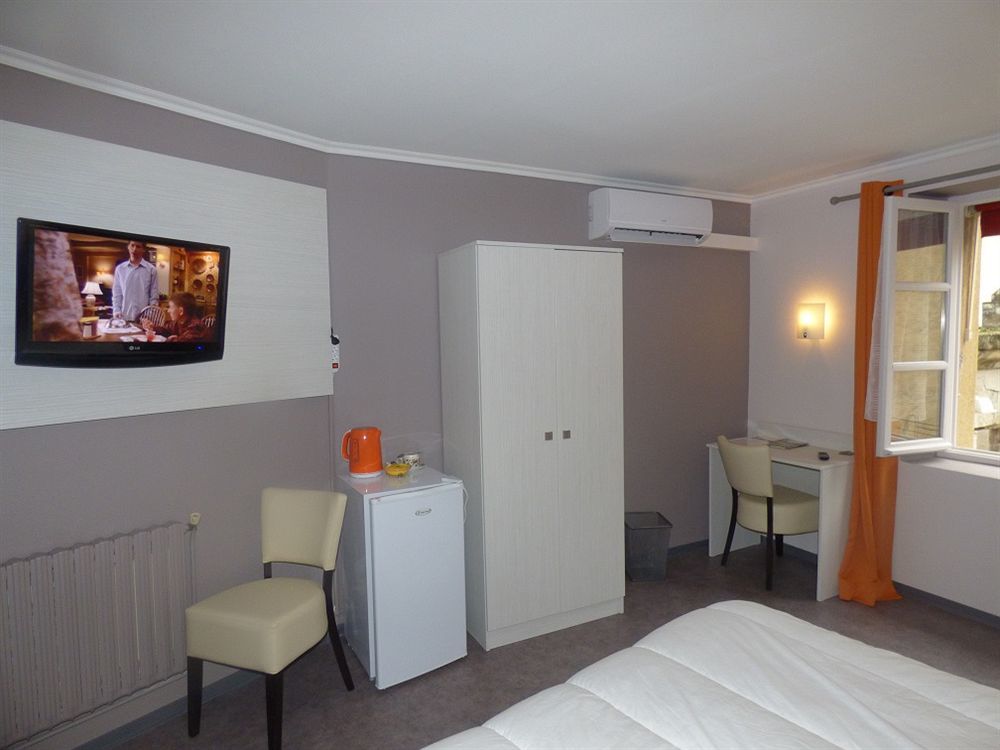 Hotel Du Centre Pierrelatte Zewnętrze zdjęcie