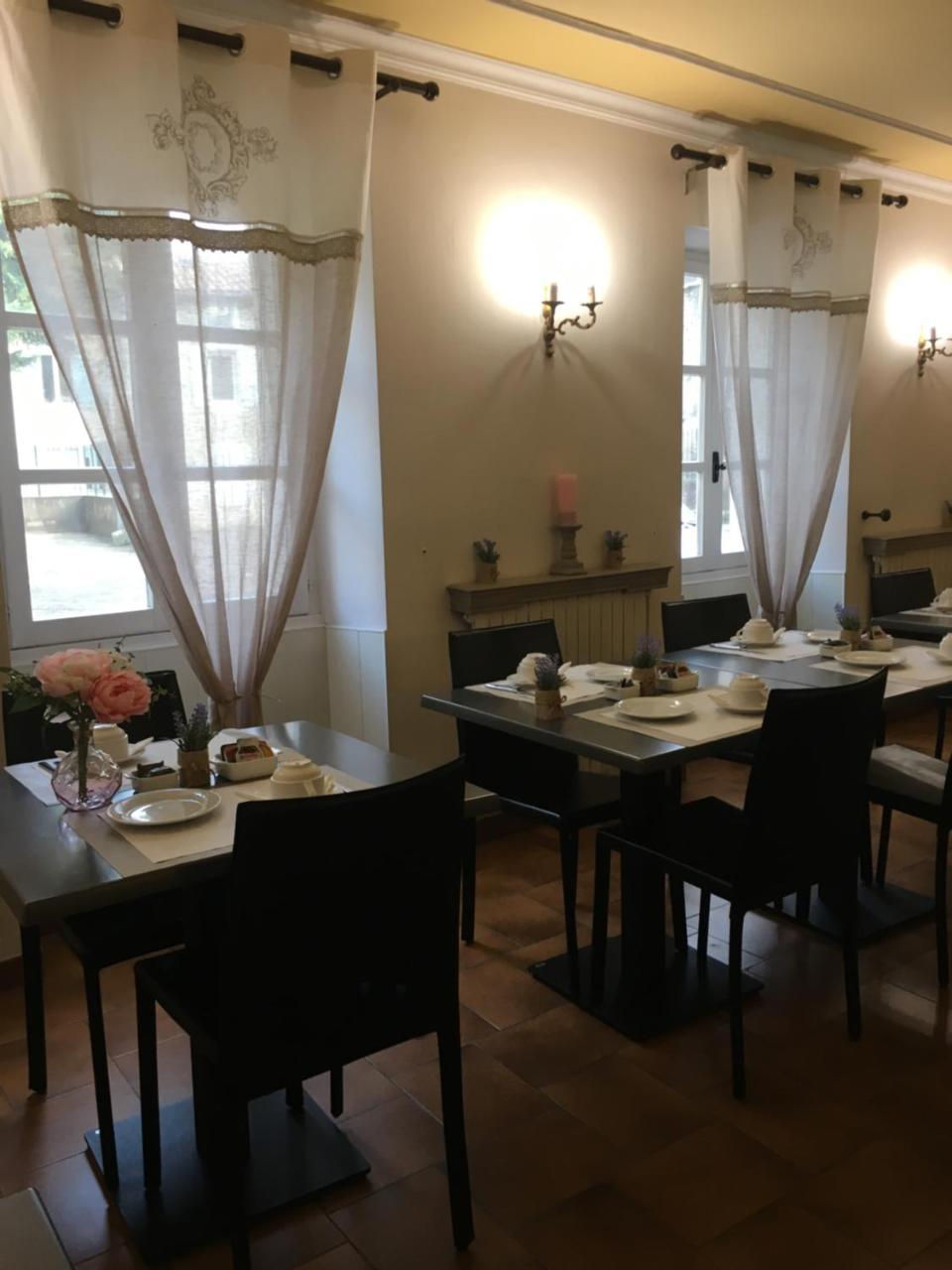 Hotel Du Centre Pierrelatte Zewnętrze zdjęcie