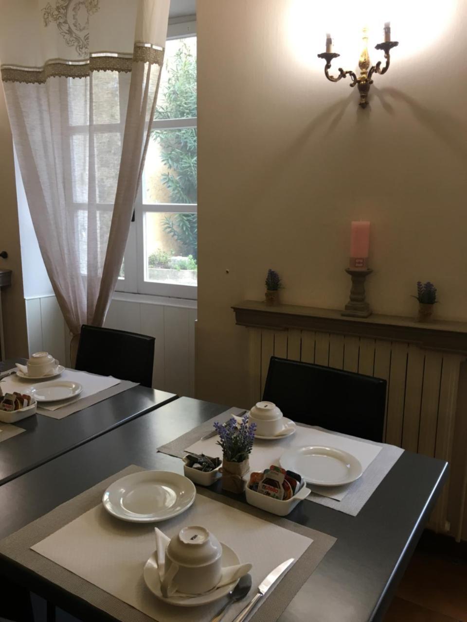 Hotel Du Centre Pierrelatte Zewnętrze zdjęcie