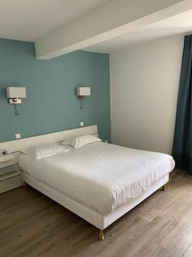Hotel Du Centre Pierrelatte Zewnętrze zdjęcie